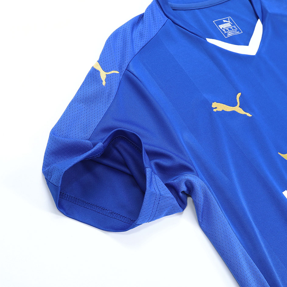 2015-16 Leicester City FC 1st Kit