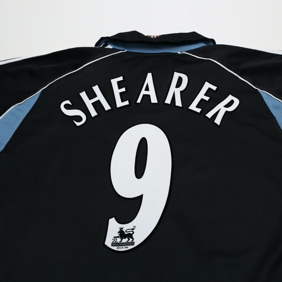 2000-01 Newcastle United FC 2nd Kit