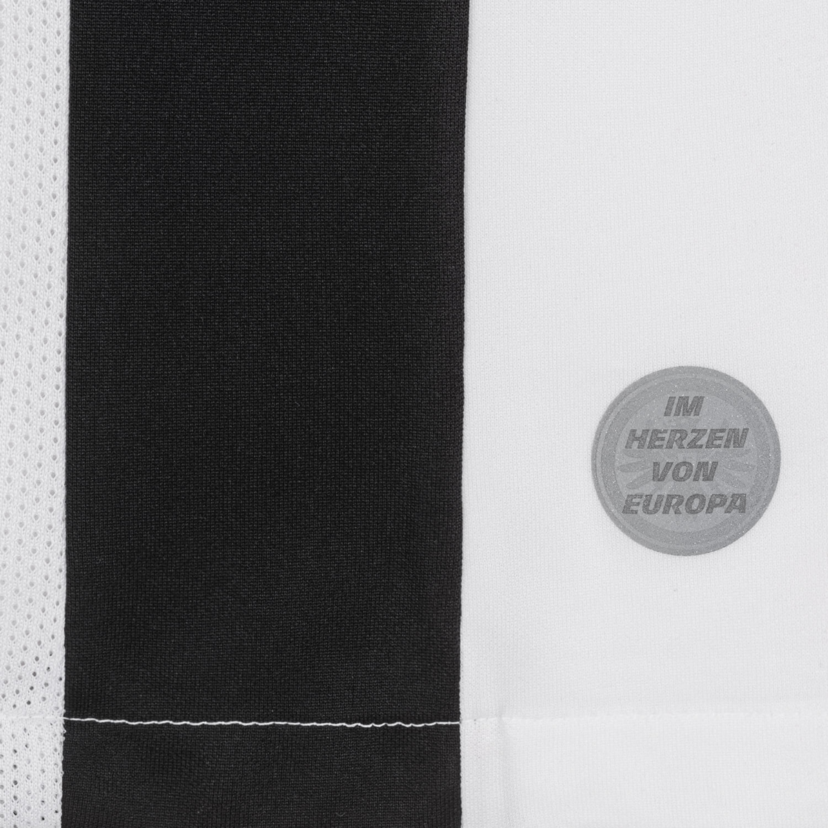 2024-25 Eintracht Frankfurt 1st Kit