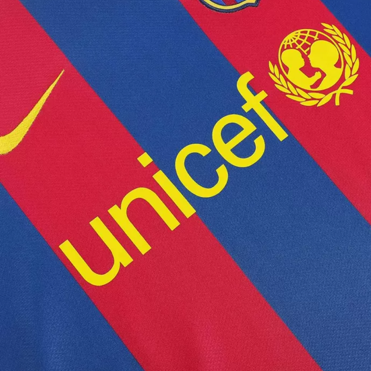 2010-11 FC Barcelona 1st Kit